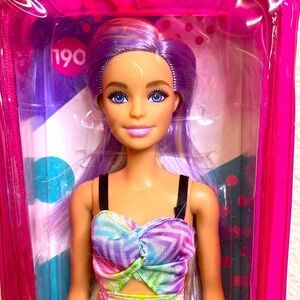 Mattel - Barbie FASHIONISTAS DOLL #190 (Blonde/Purple Hair, Romper Dress) HBV22